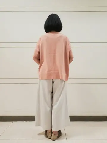 自由区 L スタッフ コーディネート画像