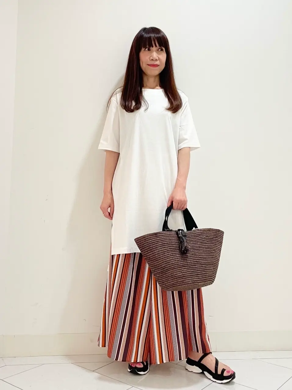 自由区 L スタッフ コーディネート画像