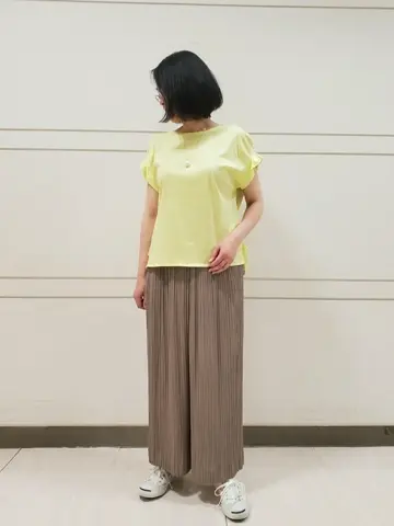 自由区 L スタッフ コーディネート画像