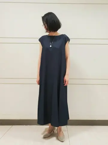 自由区 L スタッフ コーディネート画像