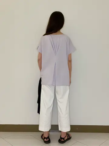 自由区 L スタッフ コーディネート画像