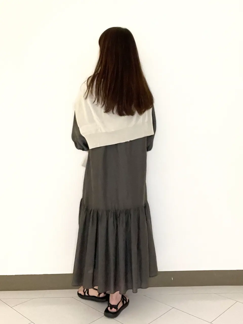 自由区 L スタッフ コーディネート画像