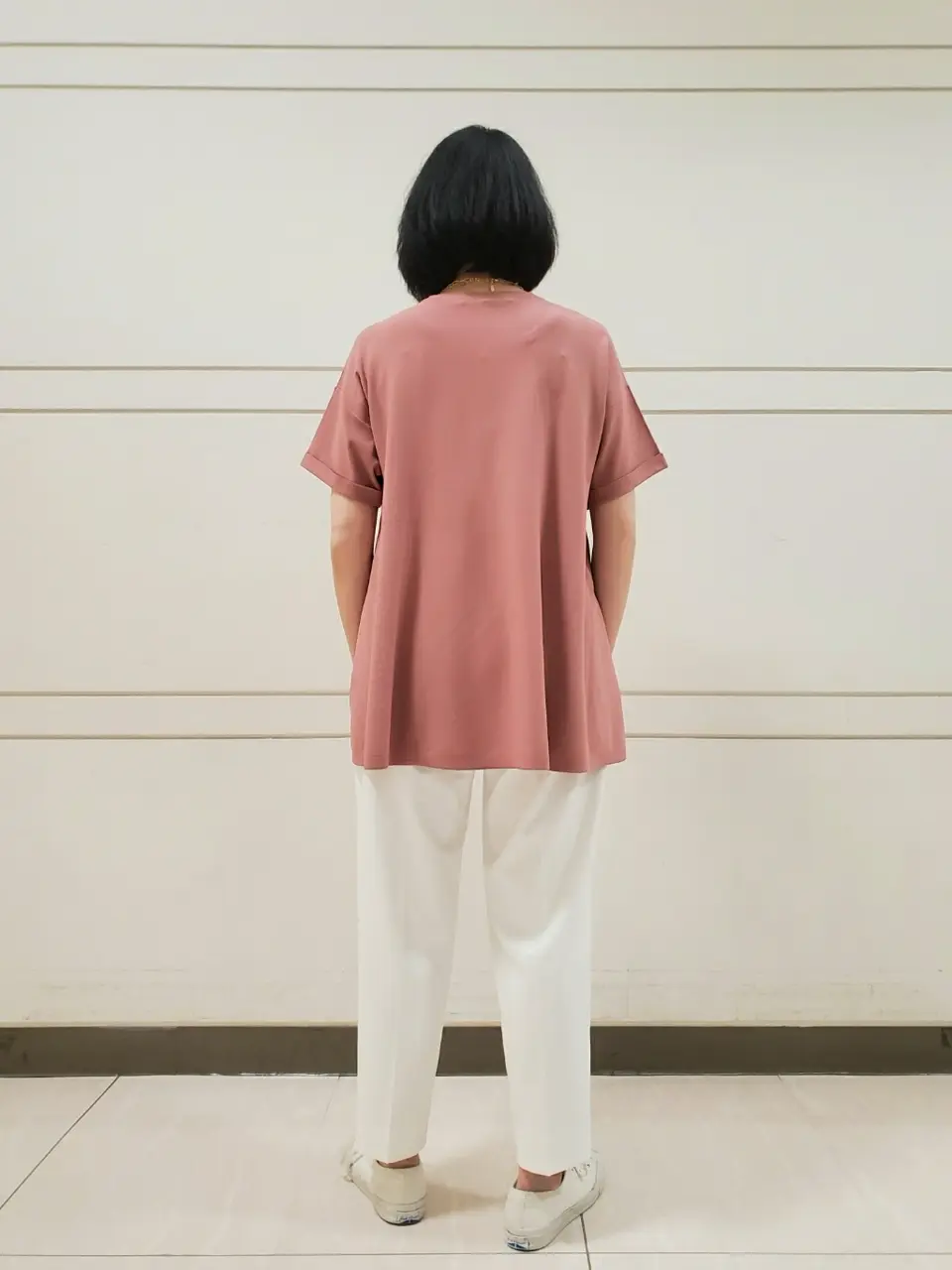 自由区 L スタッフ コーディネート画像