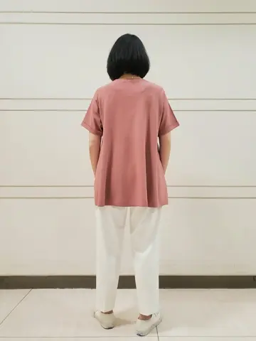 自由区 L スタッフ コーディネート画像