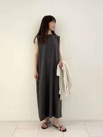 自由区 L スタッフ コーディネート画像