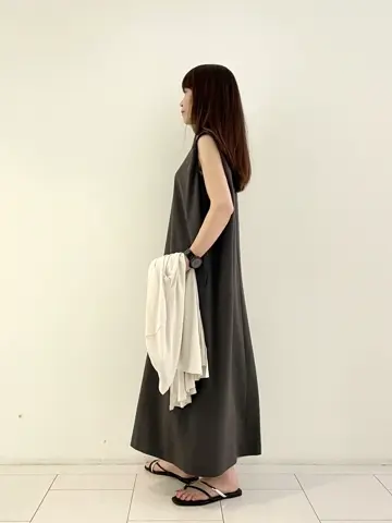 自由区 L スタッフ コーディネート画像