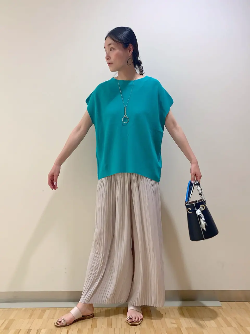 自由区 L 河野 コーディネート画像