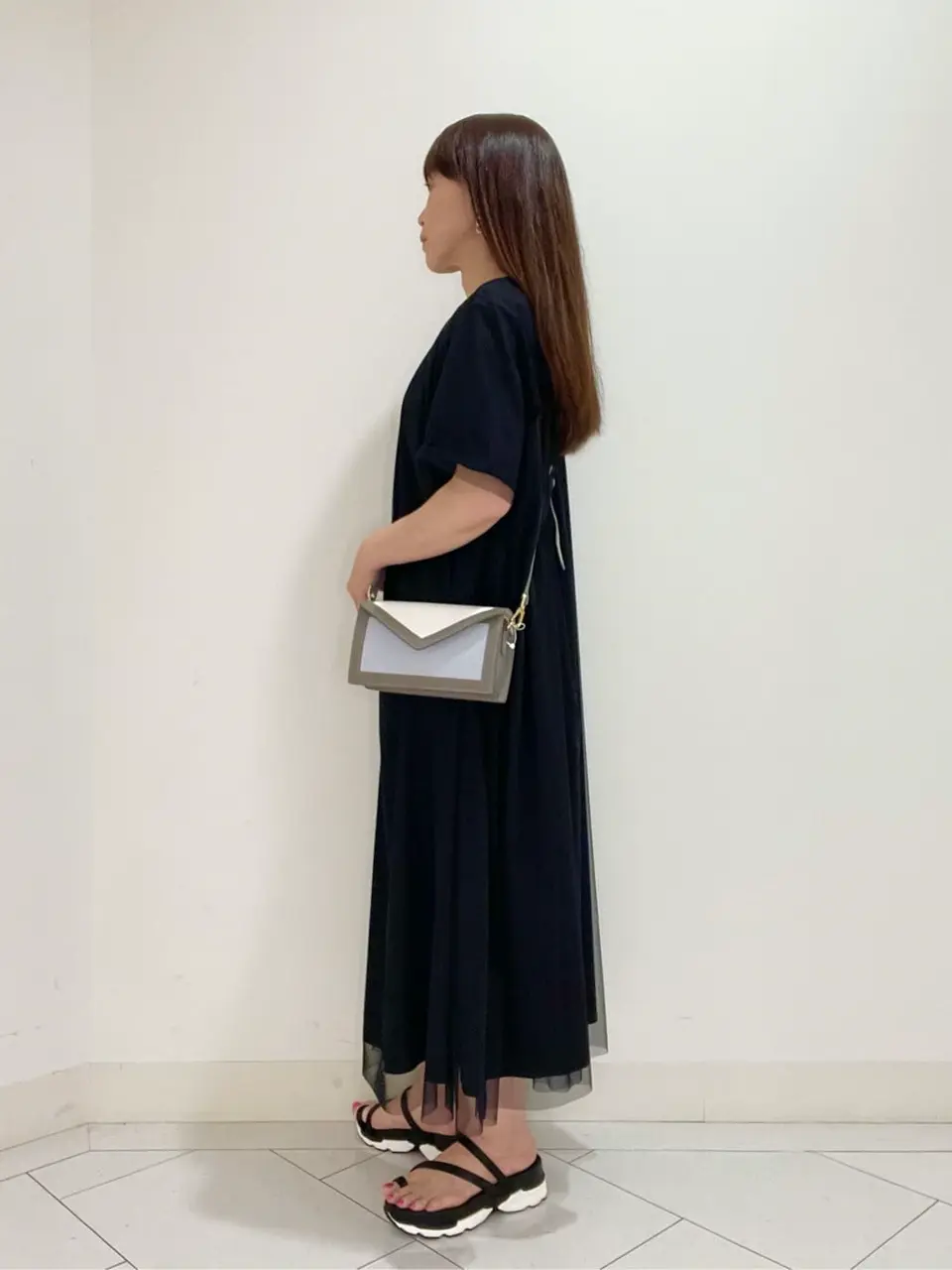 自由区 L スタッフ コーディネート画像