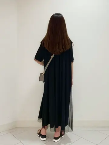 自由区 L スタッフ コーディネート画像