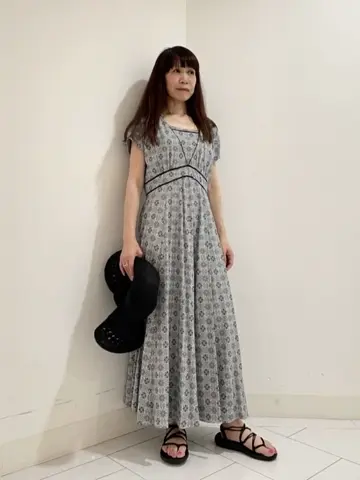 自由区 L スタッフ コーディネート画像