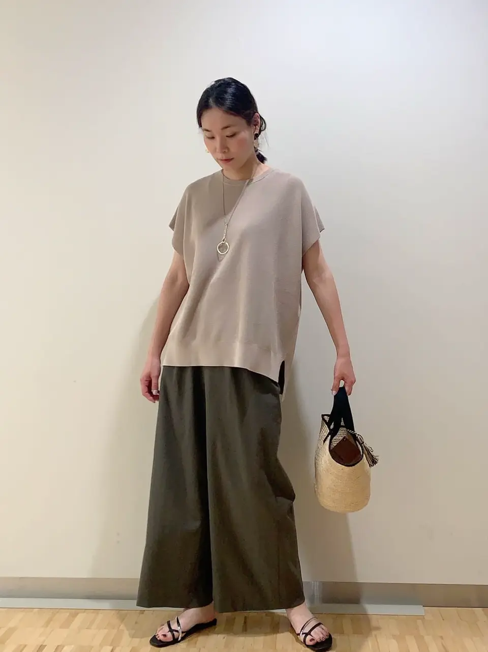 自由区 L 河野 コーディネート画像