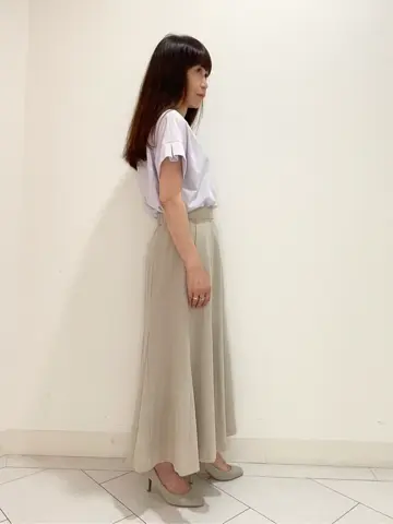 自由区 L スタッフ コーディネート画像