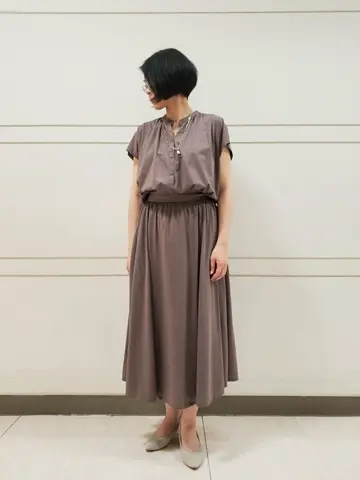 自由区 L スタッフ コーディネート画像