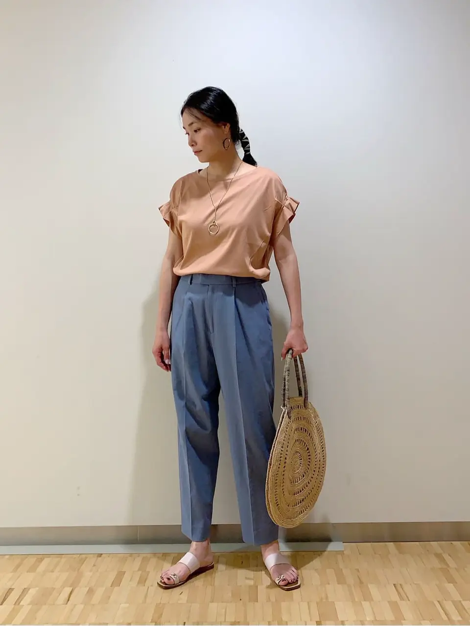 自由区 L 河野 コーディネート画像