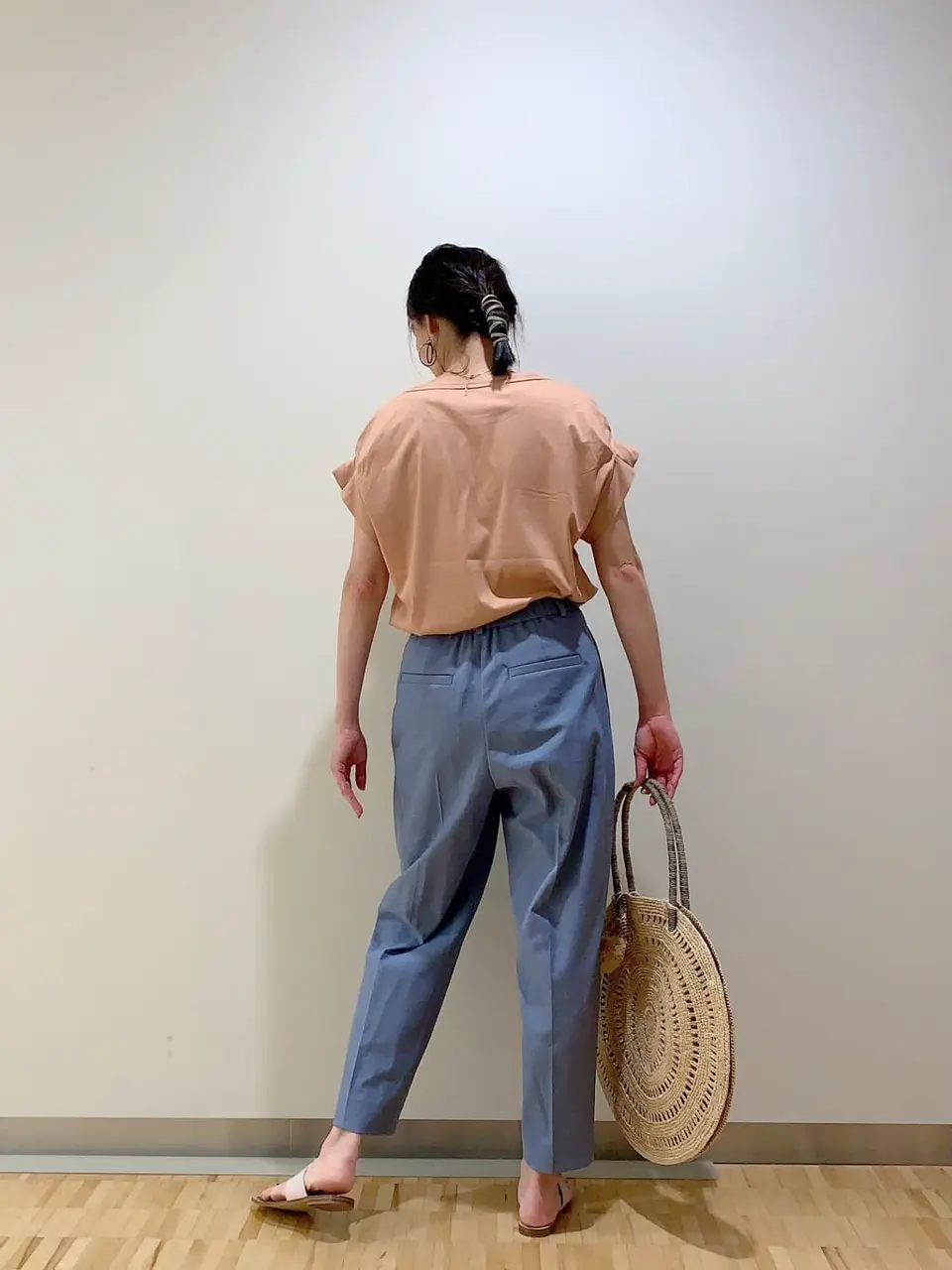 自由区 L 河野 コーディネート画像