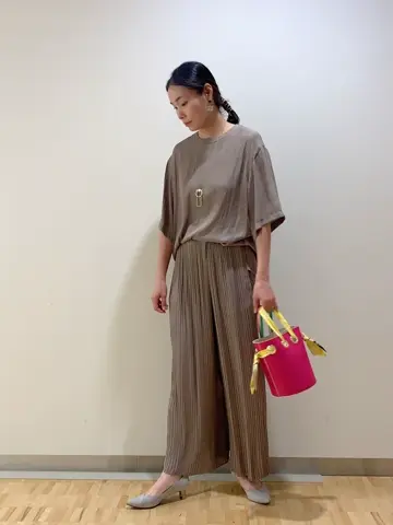 自由区 L 河野 コーディネート画像