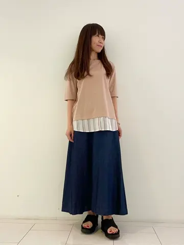 自由区 L スタッフ コーディネート画像