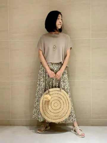 自由区 L 中島 コーディネート画像