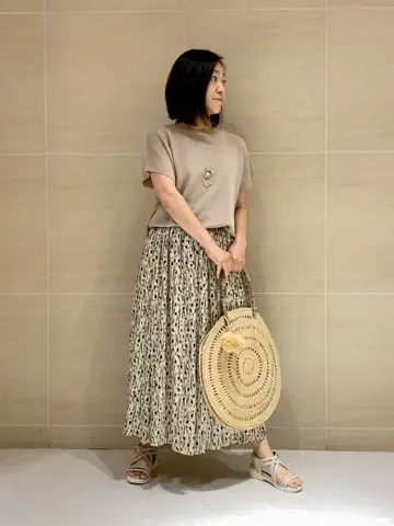 自由区 L 中島 コーディネート画像