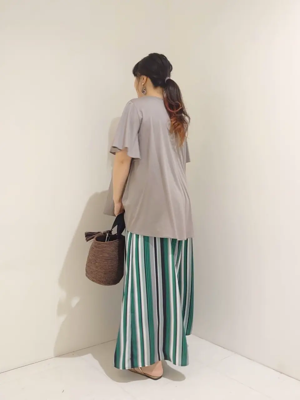 自由区 L 山村 コーディネート画像