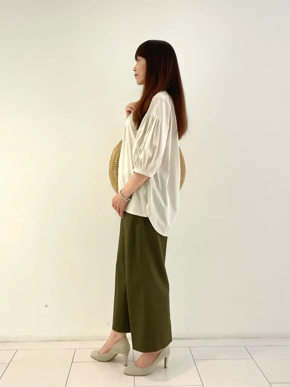 自由区 L スタッフ コーディネート画像