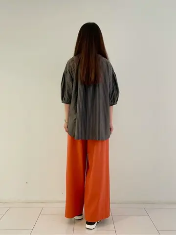 自由区 L スタッフ コーディネート画像