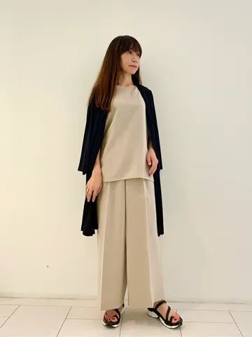 自由区 L スタッフ コーディネート画像