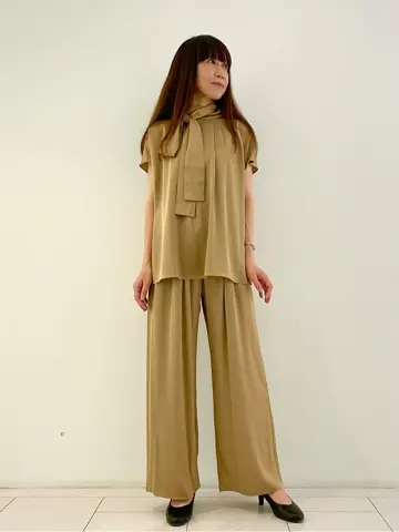 自由区 L スタッフ コーディネート画像