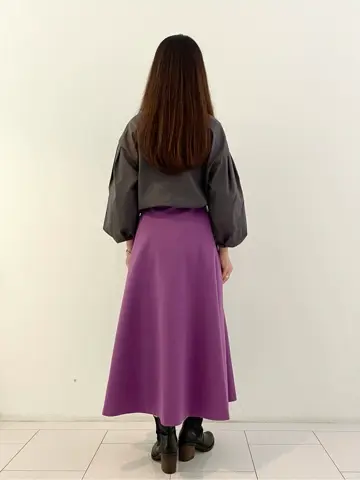 自由区 L スタッフ コーディネート画像