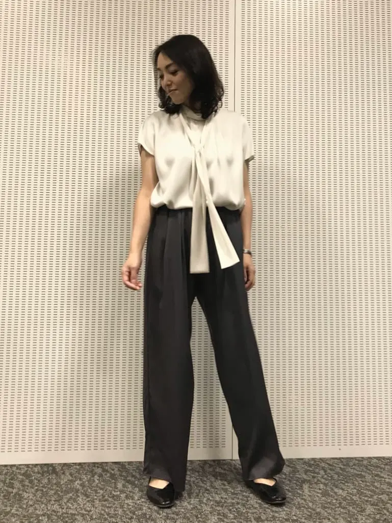 自由区 L スタッフ コーディネート画像