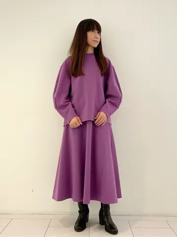 自由区 L スタッフ コーディネート画像