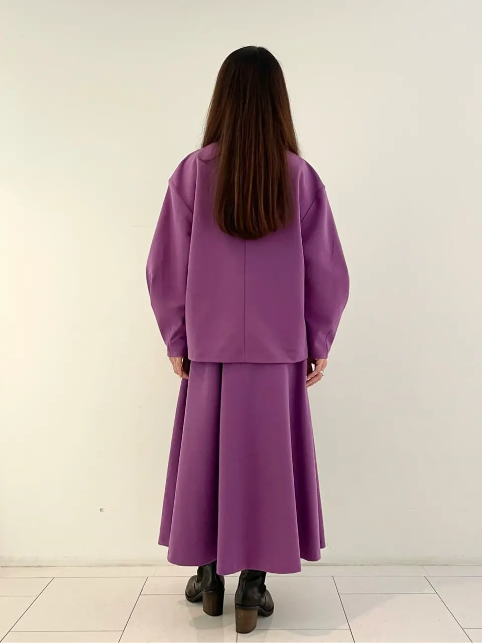 自由区 L スタッフ コーディネート画像