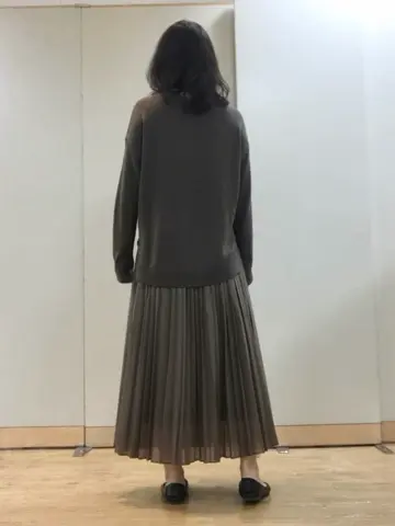 自由区 L スタッフ コーディネート画像