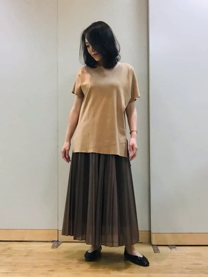 自由区 L スタッフ コーディネート画像