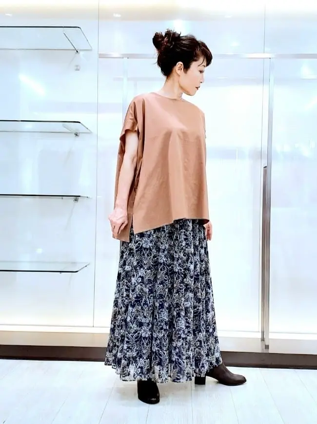 自由区 L 廣本 コーディネート画像