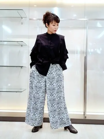 自由区 L 廣本 コーディネート画像