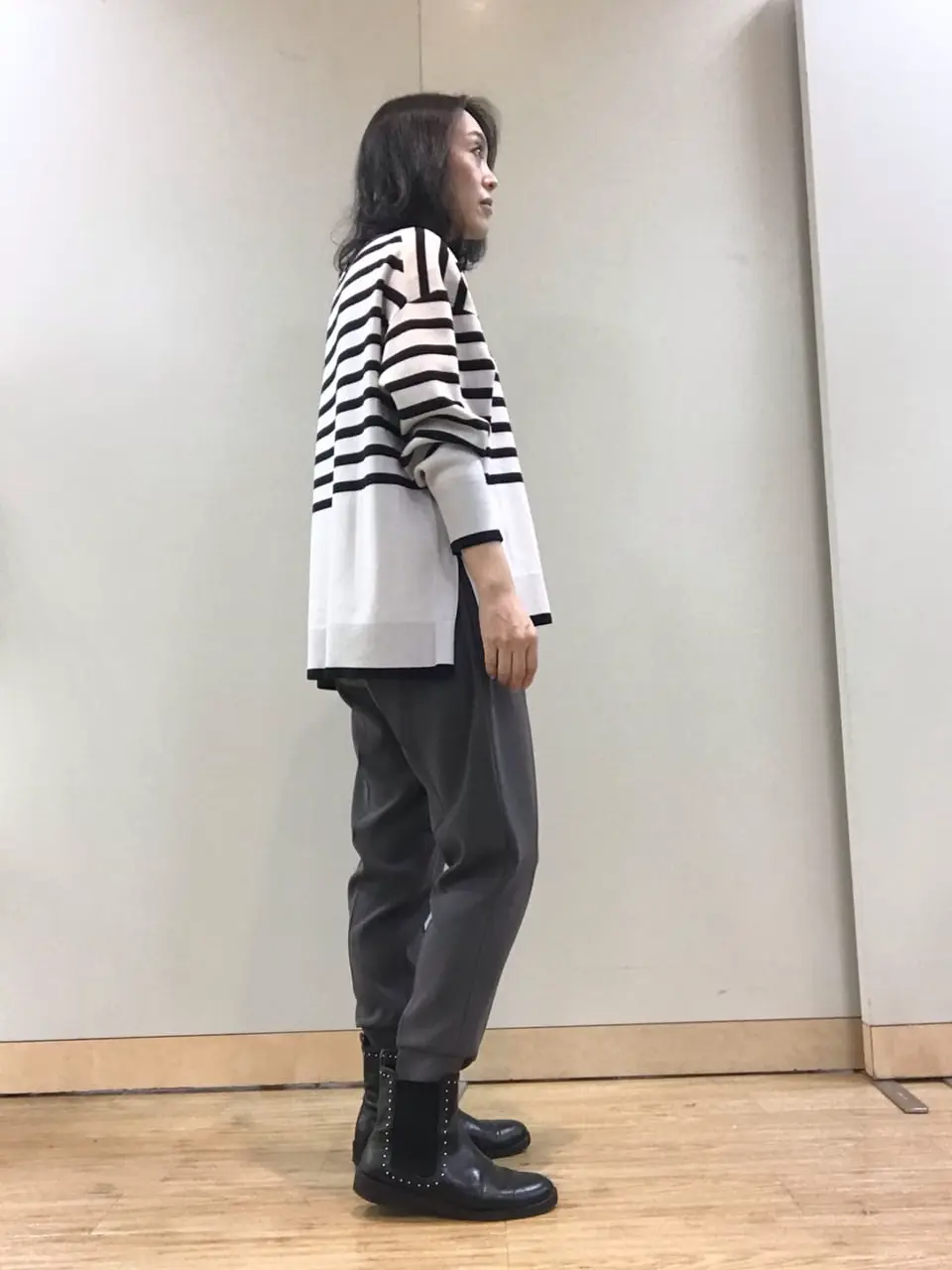 自由区 L スタッフ コーディネート画像