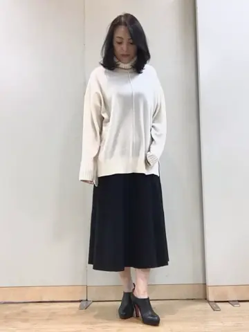 自由区 L スタッフ コーディネート画像