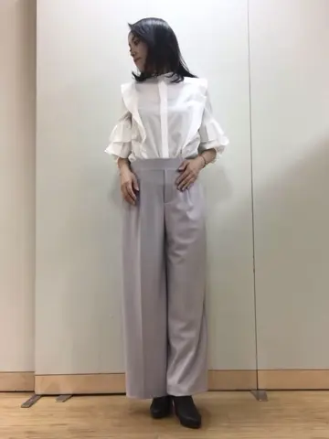 自由区 L スタッフ コーディネート画像