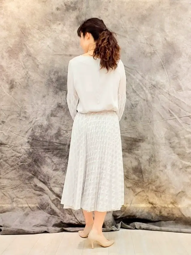 自由区 L 廣本 コーディネート画像