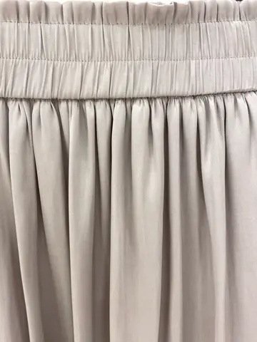 自由区 L 中島 コーディネート画像