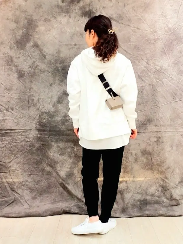 自由区 L 廣本 コーディネート画像