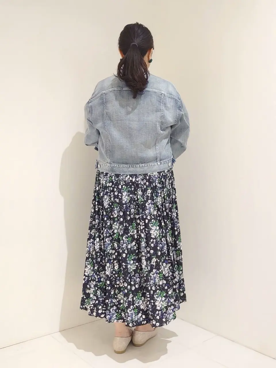 自由区 L 山村 コーディネート画像