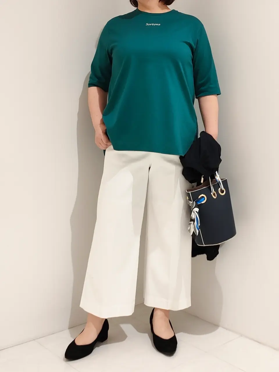 自由区 L 中村 コーディネート画像