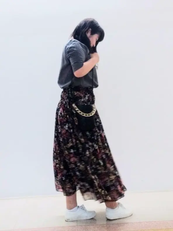 自由区 L スタッフ コーディネート画像