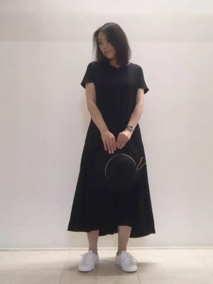 自由区 L スタッフ コーディネート画像