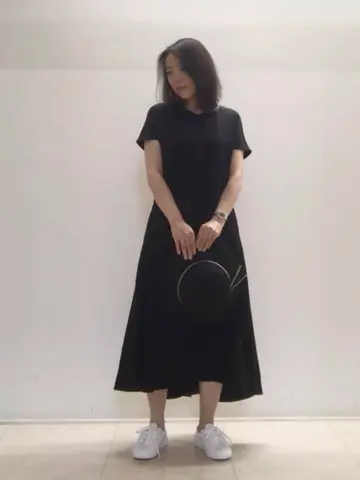 自由区 L スタッフ コーディネート画像