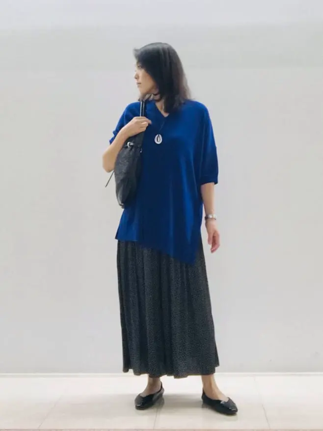 自由区 L スタッフ コーディネート画像