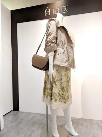 自由区 L Nakai コーディネート画像