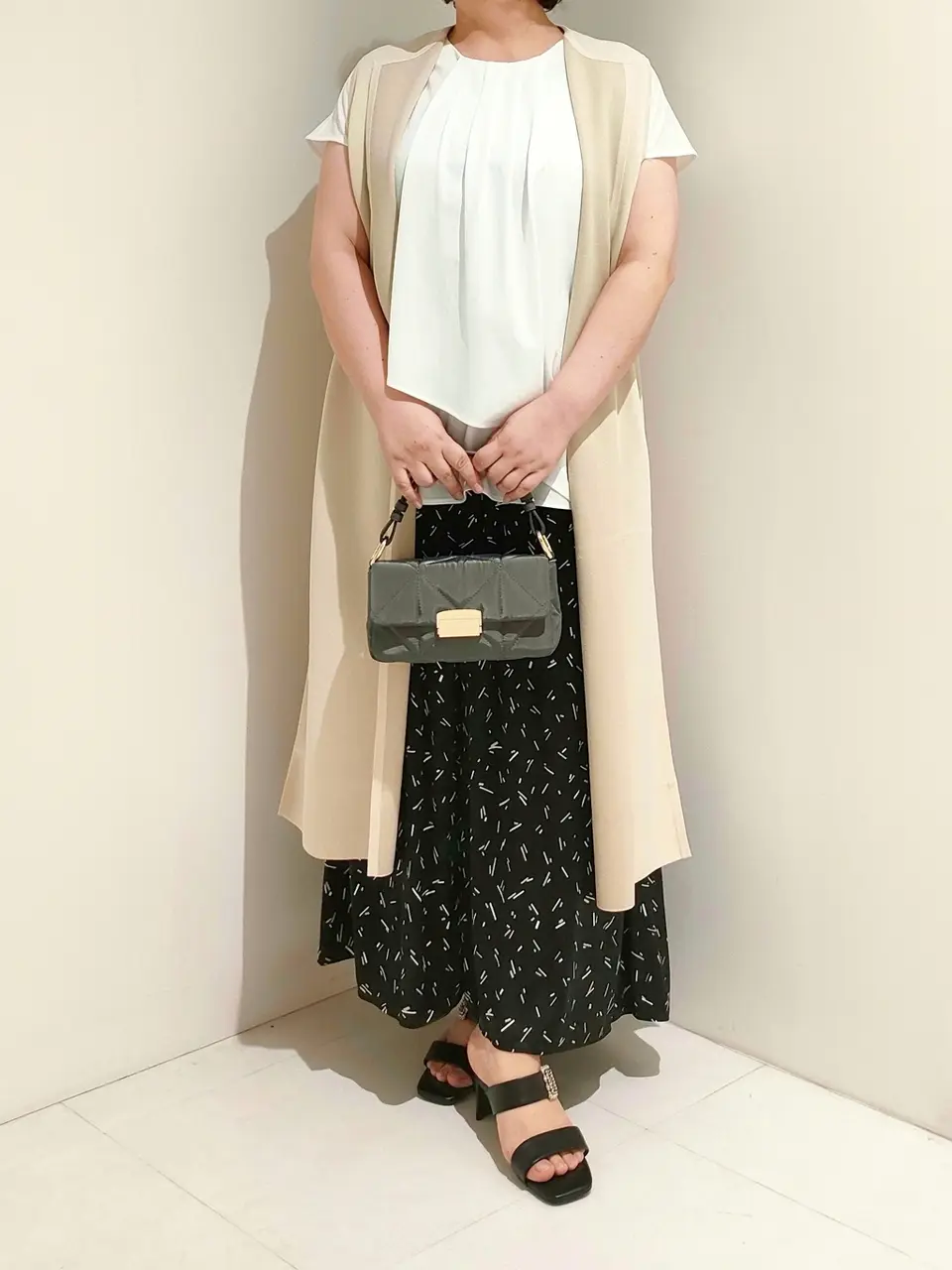 自由区 L 中村 コーディネート画像